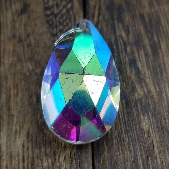Aurora borealis prism teardrop pendant P171 - Picture 1 of 3